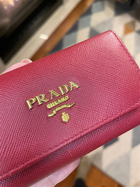 portachiavi 6 ganci prada|Black Saffiano Leather Key Case .